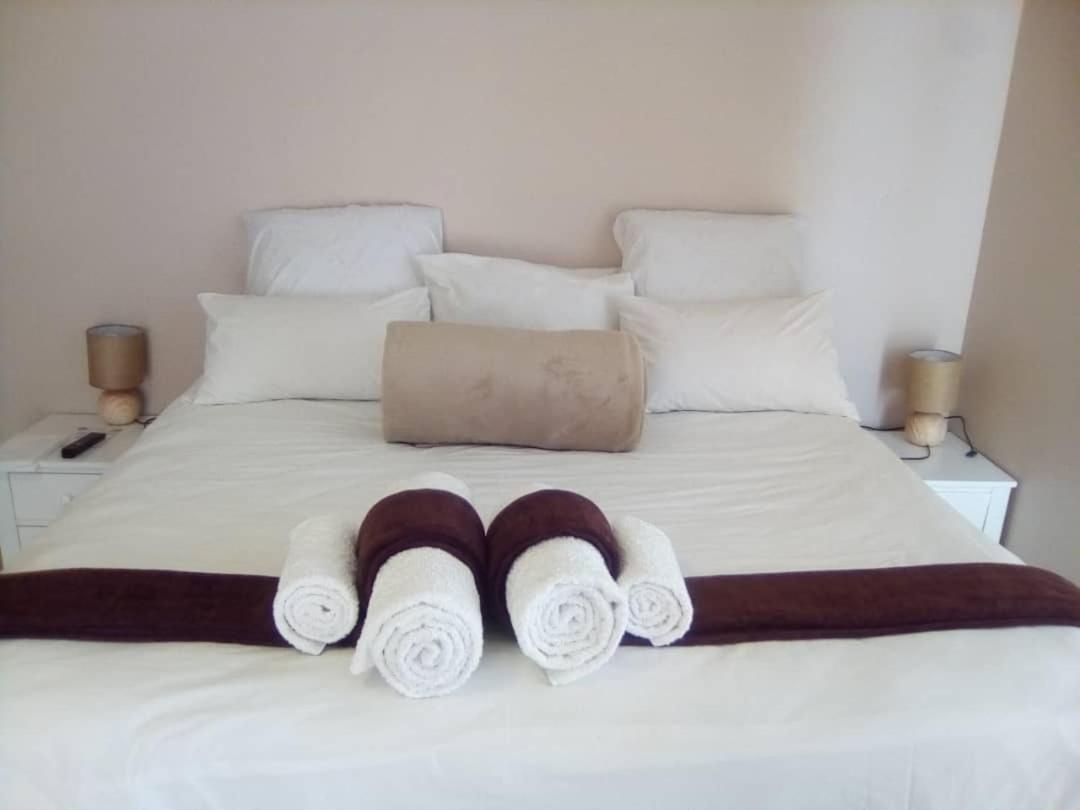Elilo Bed And Breakfast Walvis Bay Bagian luar foto