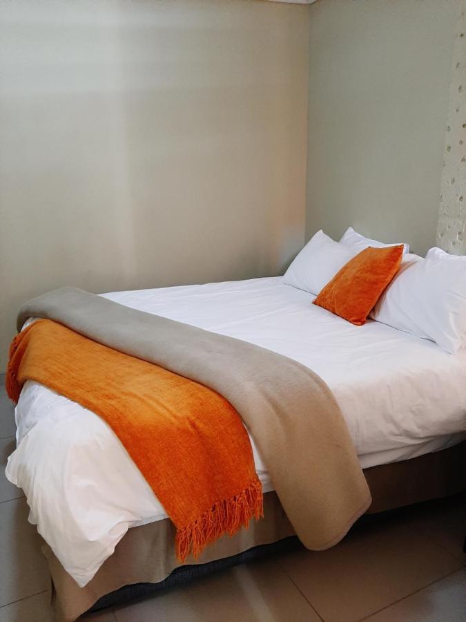 Elilo Bed And Breakfast Walvis Bay Bagian luar foto